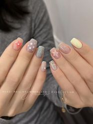-花岐款式专研健康美甲沙龙