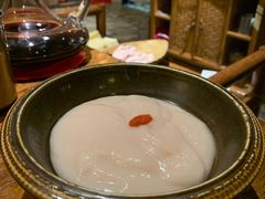 -老牌坊云南鱼豆花火锅(爱建店)