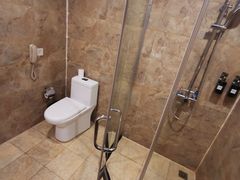 -怡华威斯达酒店(重庆医科大学附属儿童医院店)