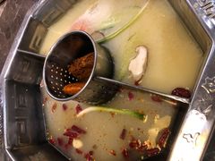 鸳鸯锅-佬土鹅肠火锅(解放路店)