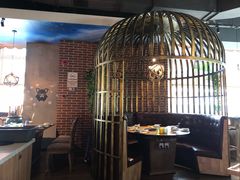 -三人行骨头王火锅(长寿店)