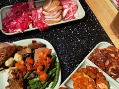 -釜御山海鲜烤肉火锅自助(新城市中心店)
