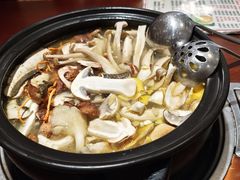 -菌之家·专业纯野生菌火锅·特色炒菌