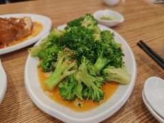 -裕记烧腊连锁餐饮(国商分店)