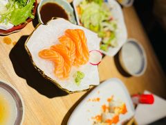 三文鱼刺身-初居食屋日式料理(万象城购物中心店)