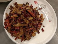 -蔼若春.传承三十年云南菜(金碧公园店)