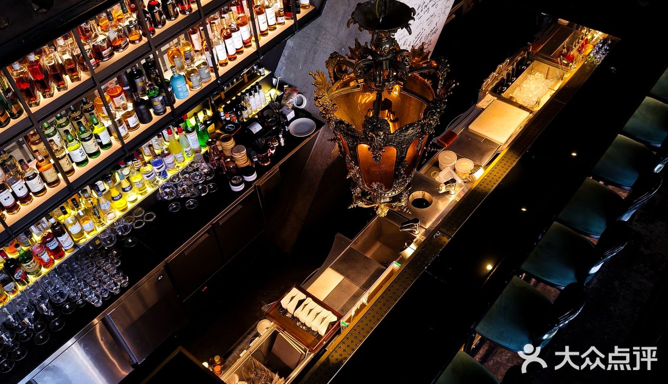 情侣码住！平安金融中心生日浪漫指南✨