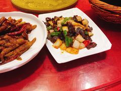 -董厨煨汤馆(车站路店)