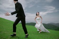 点击看大图 -挪娅婚纱摄影皇家会所