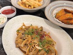 -LESCEDARS Brasserie Bistro香柏树