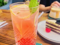 -84那年咖啡馆(李沧万达店)