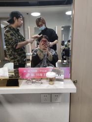 -苑苑发型设计