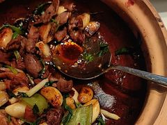 -八府香鸭·啫啫煲(华山路店)