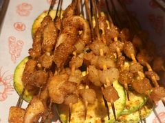 -肥肥虾庄·金牌油焖大虾(汉街SKP店)