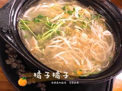 -丽虹云南过桥米线(兴工街店)
