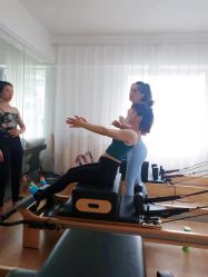 -馨媛瑜伽普拉提