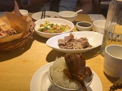 -关东小磨东北菜(上海长风大悦城店)