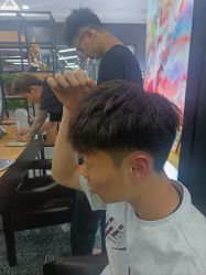 -藤野造型·烫·染发型设计店
