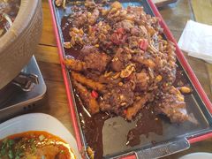 -老鼎万春卤菜(五代传承创始老店)