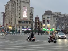 -鲁邦国际风情街(麦世达韩国精品百货店)
