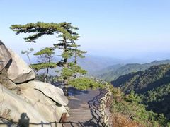 -罗田薄刀峰风景区