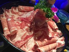 -三人行骨头王火锅(长寿店)