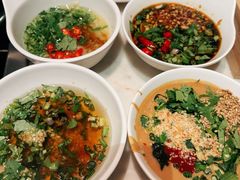 -尚尚仙·酸汤猪手·猪肚鸡火锅(华联万柳购物中心店)