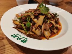 -费大厨辣椒炒肉(万家丽一店)
