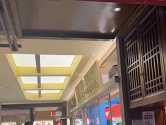 -阿瓦山寨·湘菜现炒·剁椒鱼头王(咸阳总店)