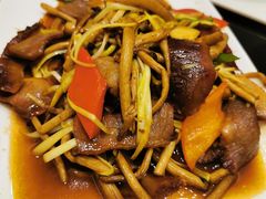 茶树菇牛柳-新南华大酒店(广中店)