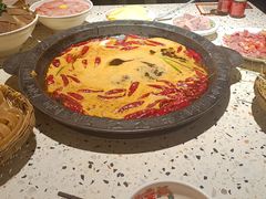 -红九格老火锅(三峡广场店)