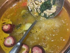 -洱火云南酸菜牛肉火锅(石景山当代商城店)