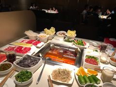 -海底捞火锅鲜切牛肉主题店(长寿路店)