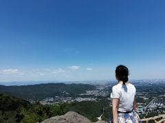 -鬼笑石后山停车场