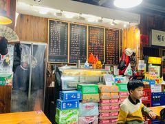 -何太太馄饨面铺(大浒东苑店)
