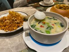 无油鱼汤煮食蔬-大树餐厅(红旗街万达店)