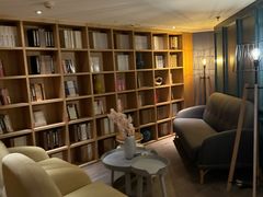 -喜鹊愉家酒店(郑州曼哈顿博览中心地铁站店)