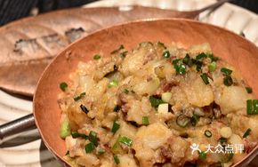 Banana-Braised Old Milk Potatoes