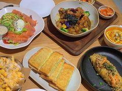 -HELLO 27 意面·沙拉·帕尼尼