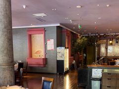 -八府香鸭·啫啫煲(华山路店)