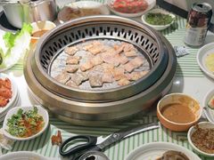 -钱小奴创意自助餐厅·原切谷饲安格斯畅吃(绍兴新昌万达店)