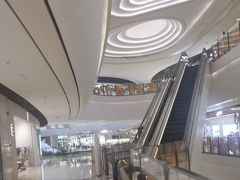 -瑞虹新天地月亮湾
