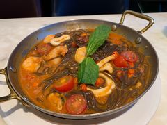 -港丽餐厅(高德置地店)