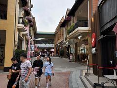 -王府井奥莱临潼小镇(临潼店)