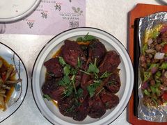 -辣小妮de川菜馆(红旗Mall店)