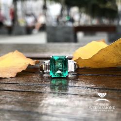 -威德钻石-克拉钻大本营(南京东路店)