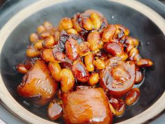 猪尾巴黄豆煲-阿隆煲店(秀仁苑店)