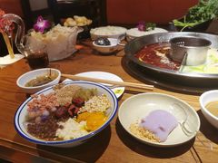 -佬土鹅肠火锅(解放路店)