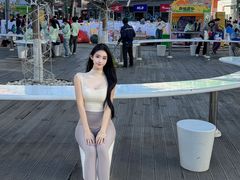 -百年港湾奥特莱斯(香炉礁店)