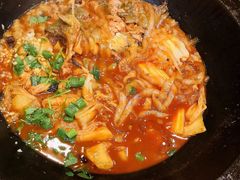 铁锅炖鱼-屯靠屯地锅王(西南路店)